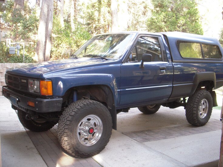Photo for 1985 Toyota Pickup 4x4 Regular Cab SR5 Long Bed